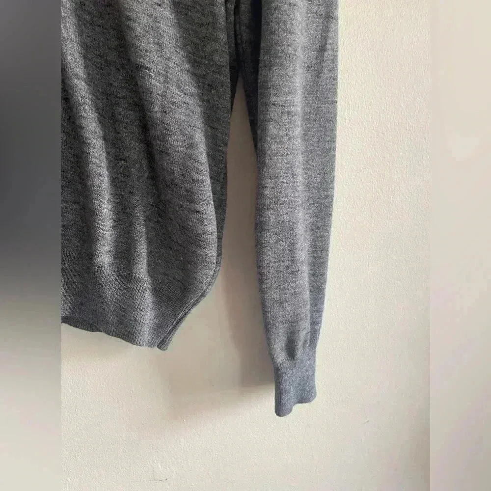 Men’s J. Crew V-Neck Cotton Sweater in Gray